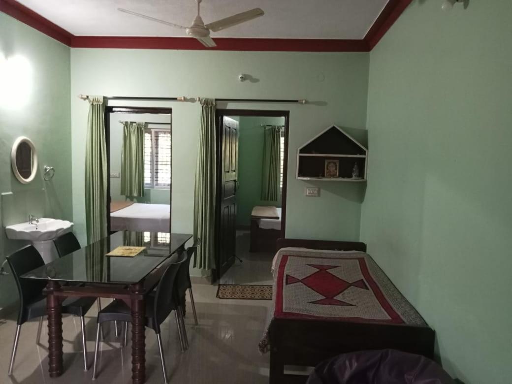 Krupa Homestay Madikeri Bagian luar foto